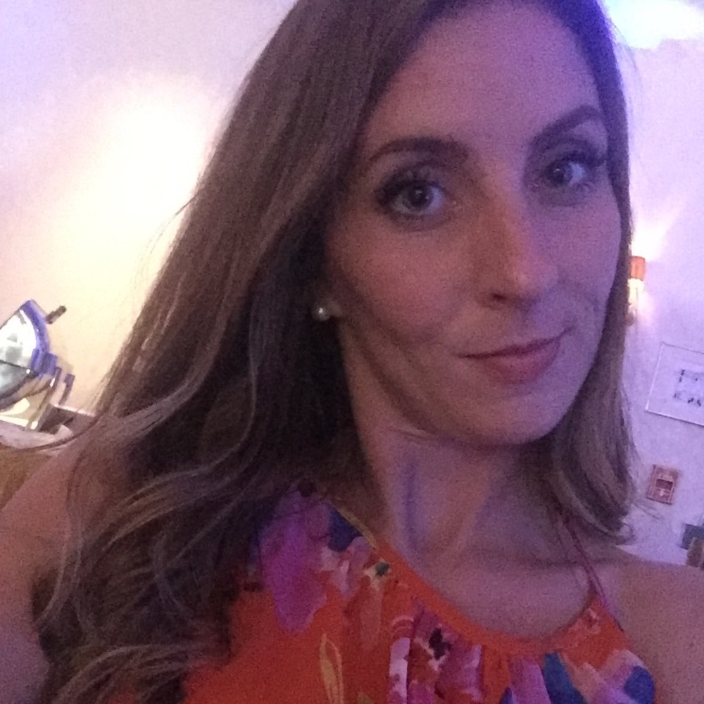 Meet your Posher, Danielle